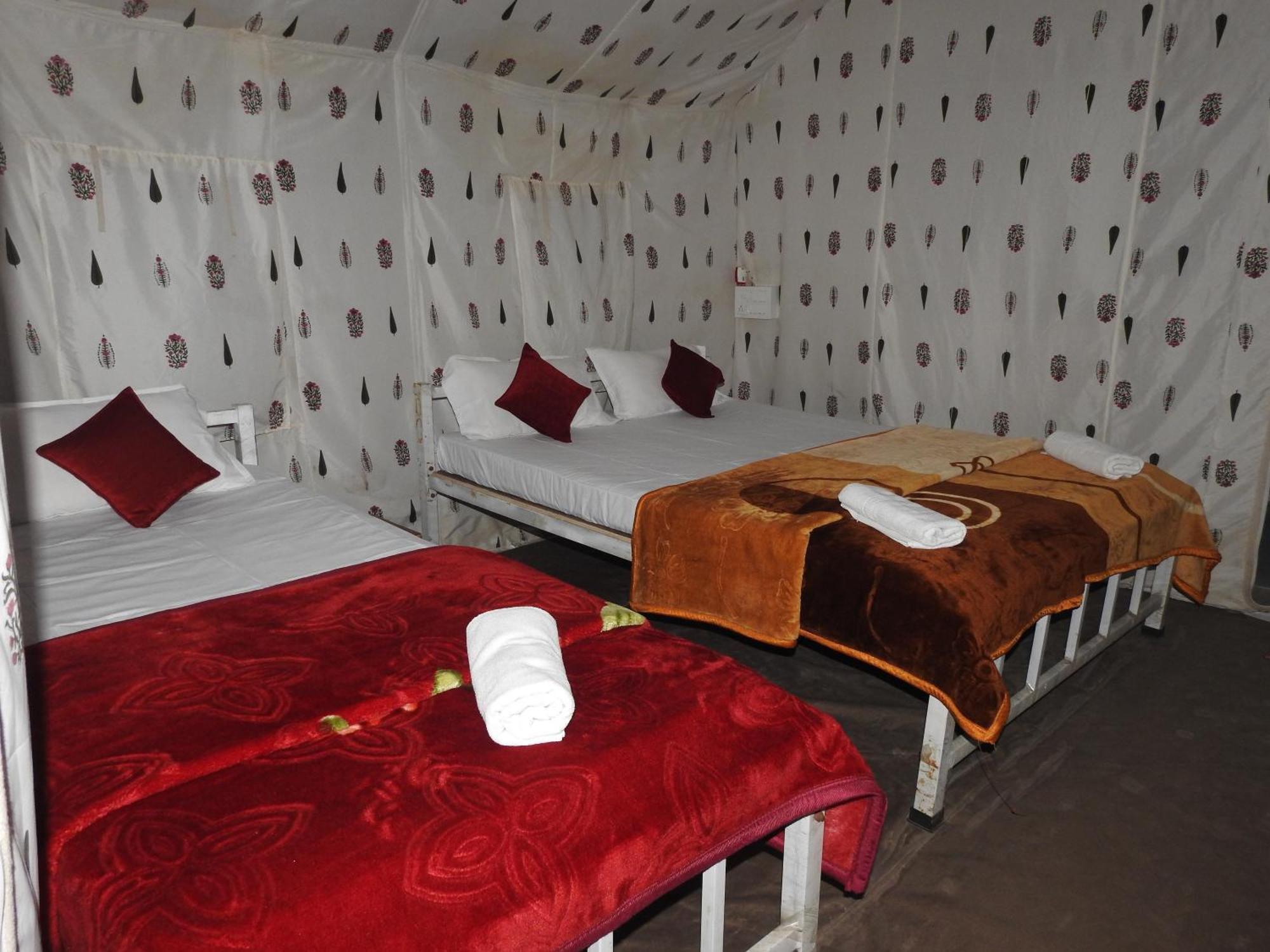 Готель Kaziranga Eco Camp Hatikhuli Екстер'єр фото